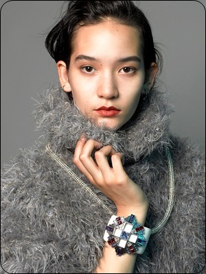松岡モナ