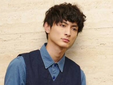 谷村美月、熱愛、高良健吾